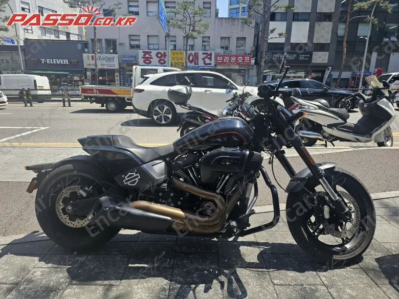 Harley-Davidson Fxdr 114 - фото 0