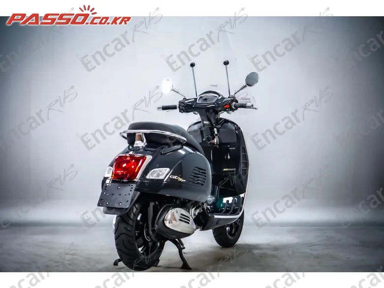 Vespa Gts 300 Super Tech - фото 2