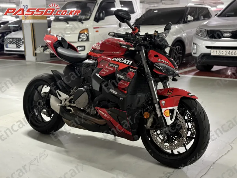 Ducati Streetfighter V2 - фото 0