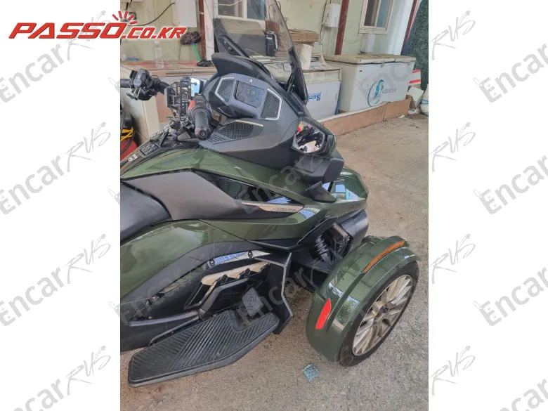 BRP CAN-AM SPYDER RT LIMITED - фото 4