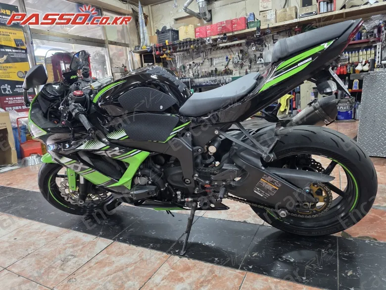 Kawasaki Zx 6 R - фото 1