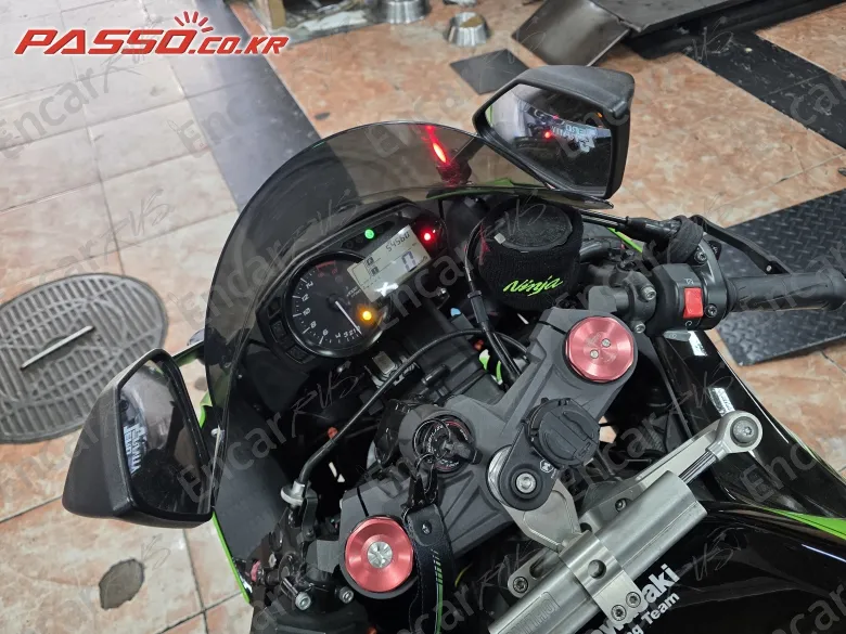 Kawasaki Zx 6 R - фото 3
