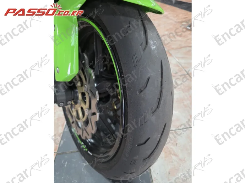Kawasaki Zx 6 R - фото 4