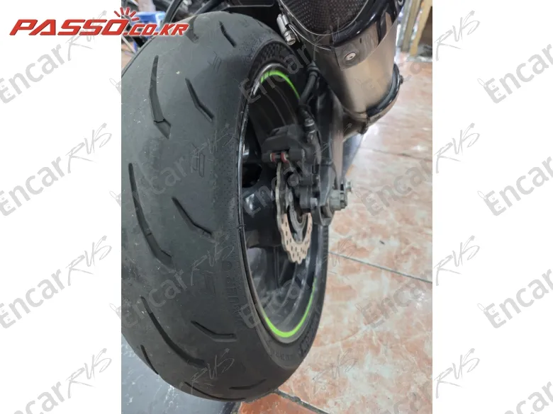 Kawasaki Zx 6 R - фото 5