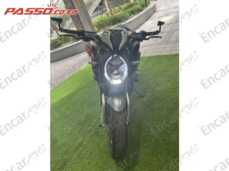 Mv Agusta Dragster 800 Rr Scs - фото 2