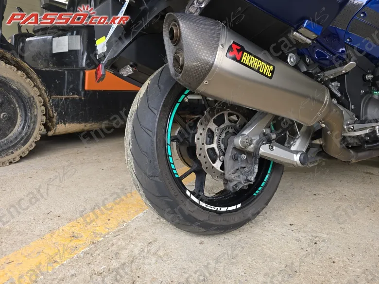 Kawasaki Gtr 1400 - фото 4