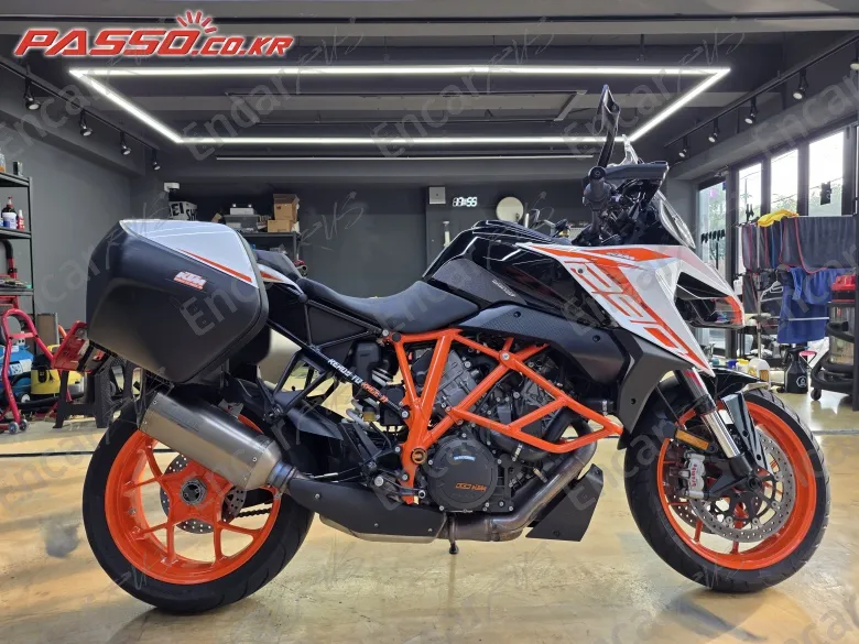 Ktm 1290 Super Duke Gt - фото 0