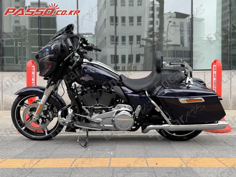 HARLEY-DAVIDSON FLHXS STREET GLIDE SPECIAL - фото 1