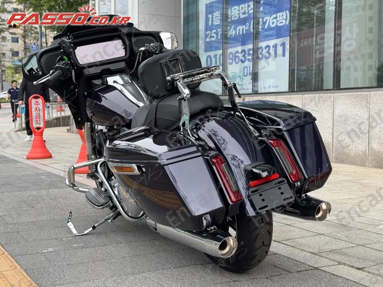 HARLEY-DAVIDSON FLHXS STREET GLIDE SPECIAL - фото 2