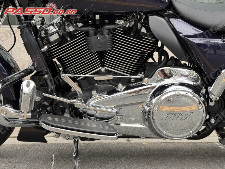 HARLEY-DAVIDSON FLHXS STREET GLIDE SPECIAL - фото 4