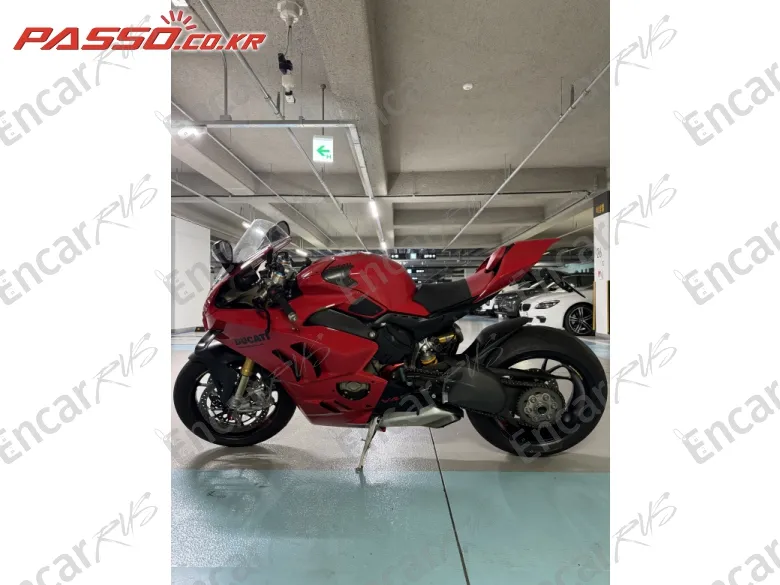 Ducati Panigale V4 S - фото 1