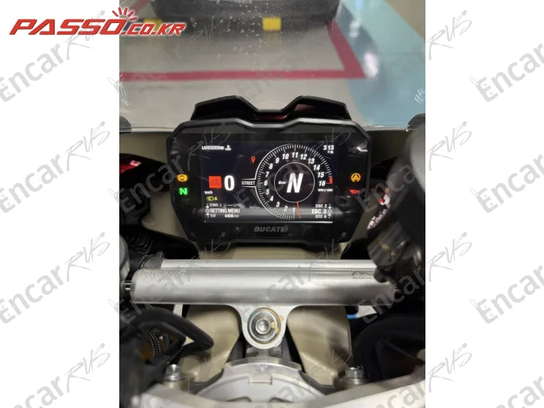 Ducati Panigale V4 S - фото 5