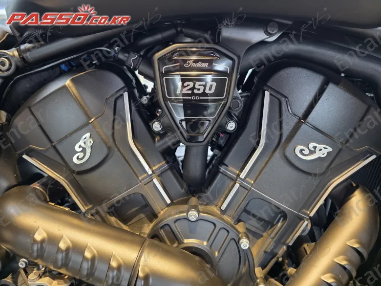 Indian Scout Bobber Limited - фото 4