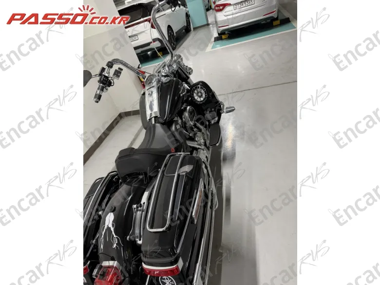 HARLEY-DAVIDSON FLHR - фото 2
