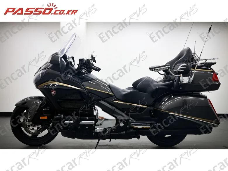 HONDA GOLDWING 1800 - фото 1