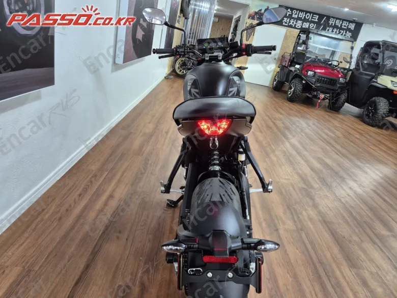 Triumph Trident 660 - фото 2
