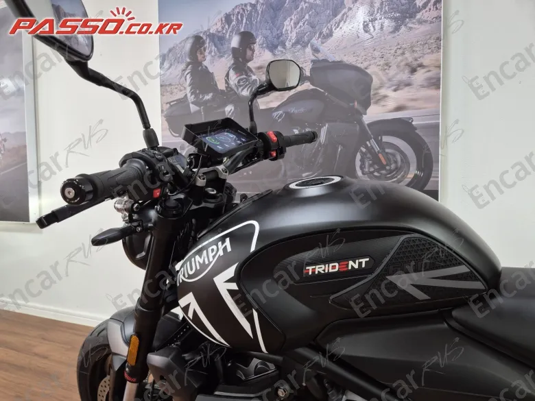 Triumph Trident 660 - фото 3