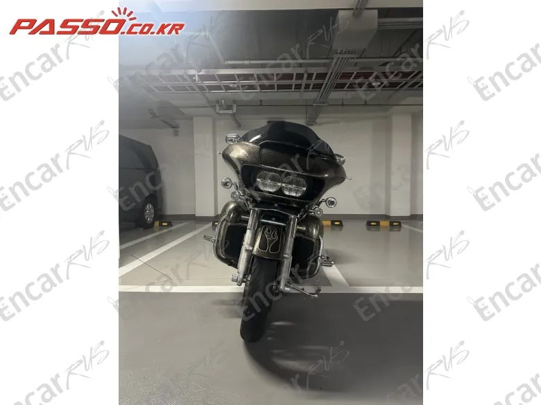 HARLEY-DAVIDSON ROAD GLIDE SPECIAL - фото 4
