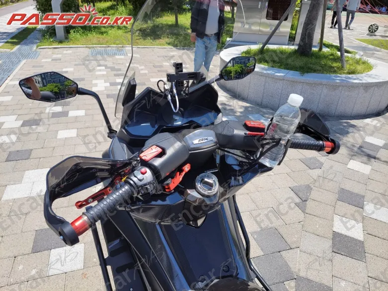 Kymco Ak 550 I - фото 3