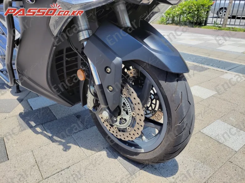 Kymco Ak 550 I - фото 5