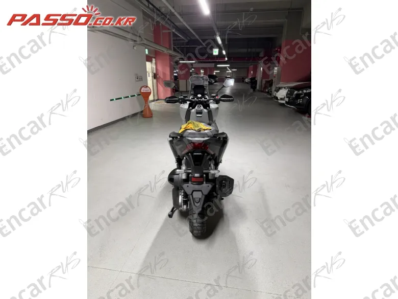 Honda Adv 350 - фото 2