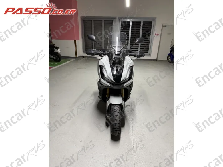 Honda Adv 350 - фото 4