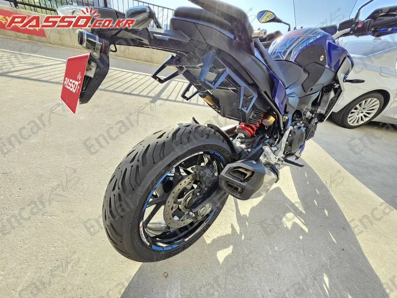 Bmw F 900 R - фото 2