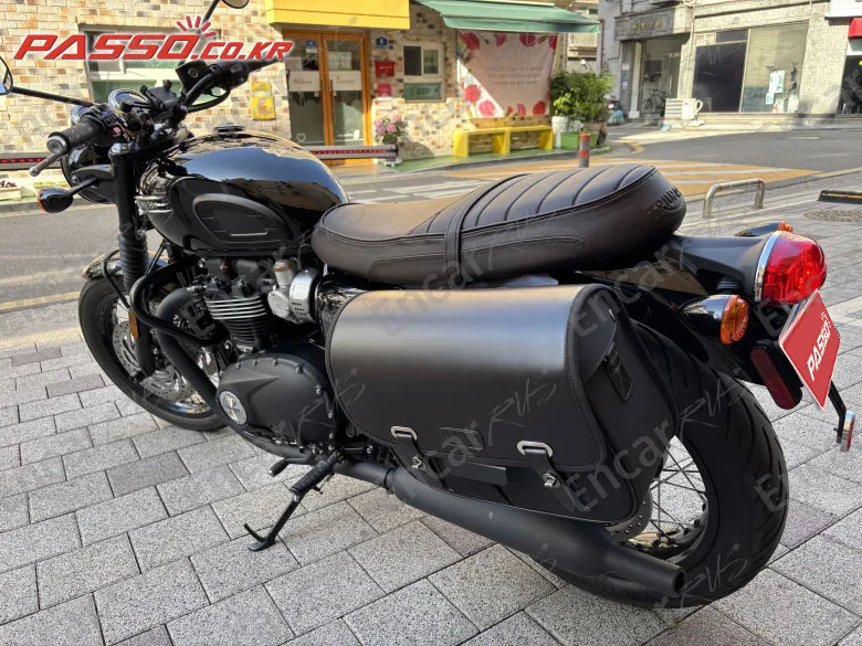 Triumph Bonneville T120 Black - фото 5