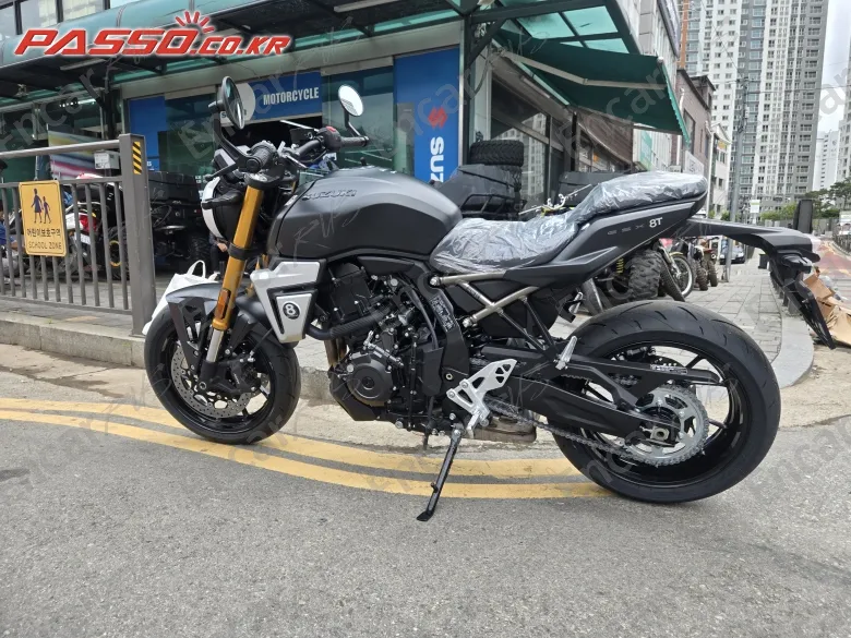 Suzuki Gsx 8 T - фото 1