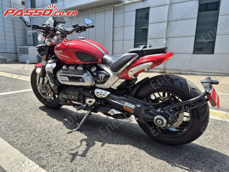 Triumph Rocket Ⅲ R - фото 5