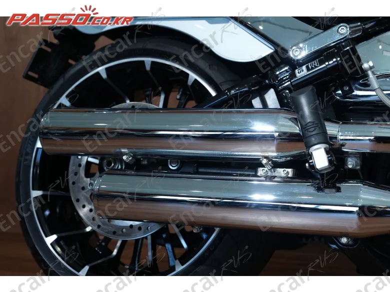 HARLEY-DAVIDSON BREAKOUT 117 - фото 6
