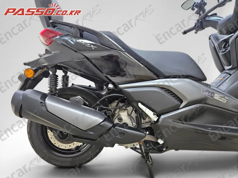 YAMAHA X MAX 300 ABS - фото 6