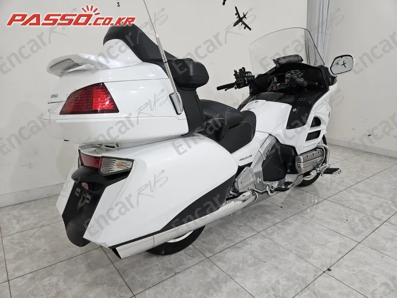 HONDA GOLDWING 1800 - фото 6