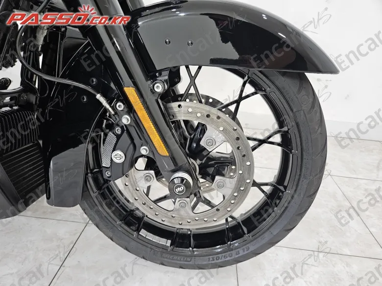 HARLEY-DAVIDSON ROAD KING SPECIAL - фото 5