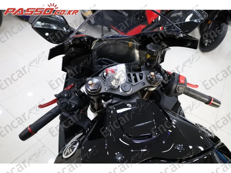 Yamaha Yzf R9 - фото 3