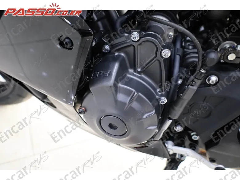 Yamaha Yzf R9 - фото 4