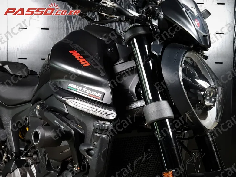 Ducati Monster 937 - фото 4