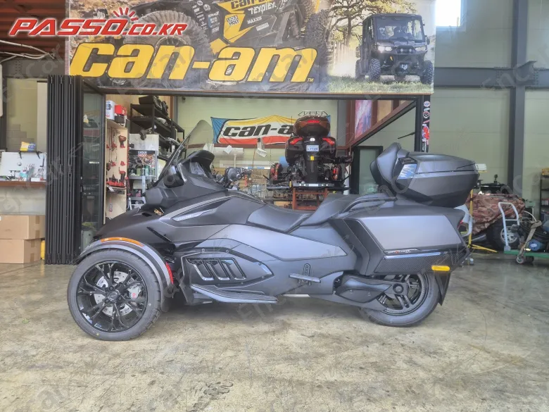 BRP CAN-AM SPYDER RT LIMITED - фото 1