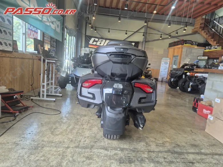 BRP CAN-AM SPYDER RT LIMITED - фото 2