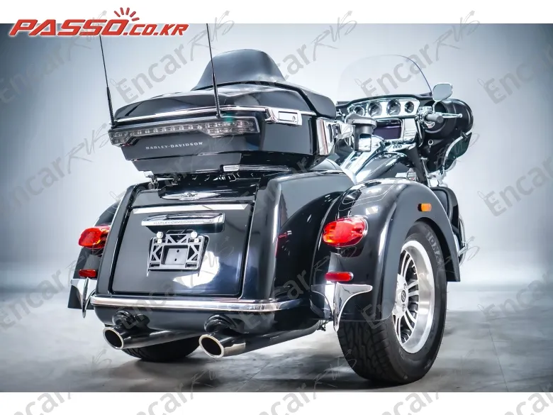 Harley-Davidson Flhtcutg Tri Glide Ultra Classic - фото 2