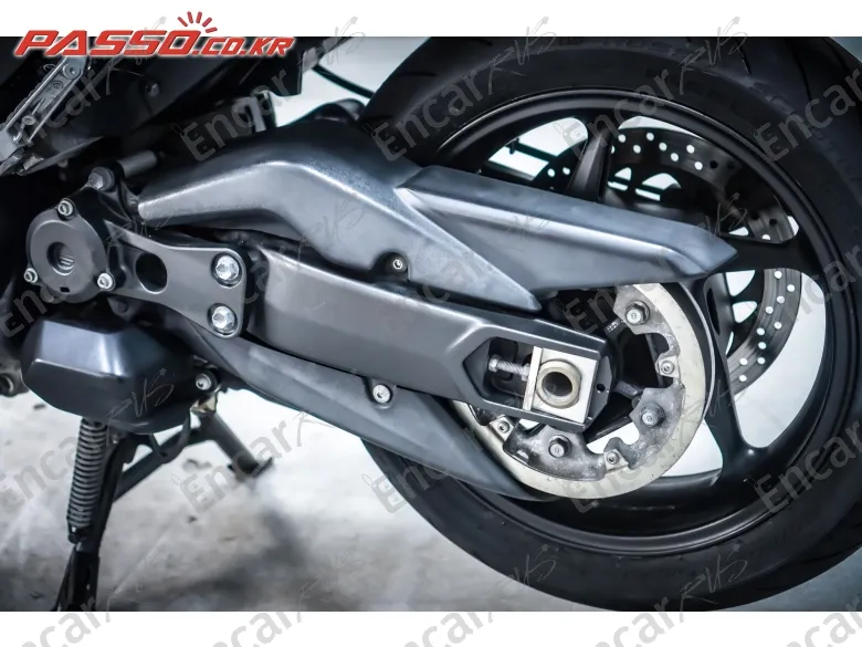 Yamaha T Max Dx - фото 4