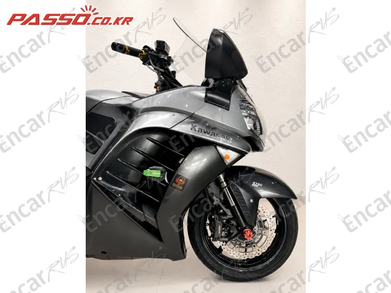 Kawasaki Gtr 1400 - фото 4