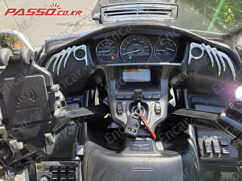 HONDA GOLDWING 1800 - фото 3