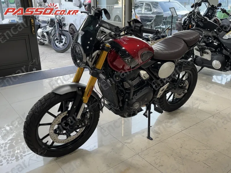 Triumph Scrambler 400 X - фото 1
