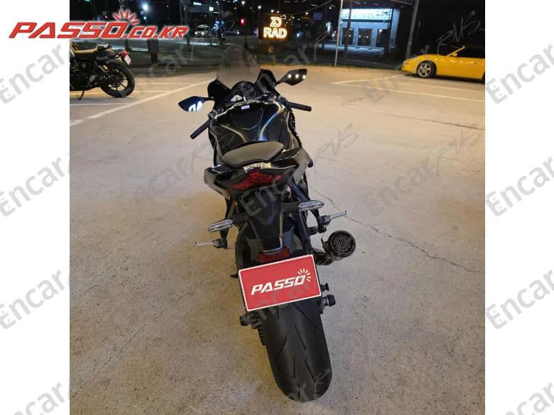 Kawasaki Zx 10 R - фото 2