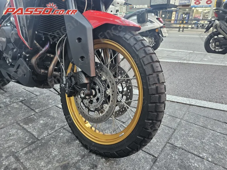 Moto Morini X Cape 650 - фото 3