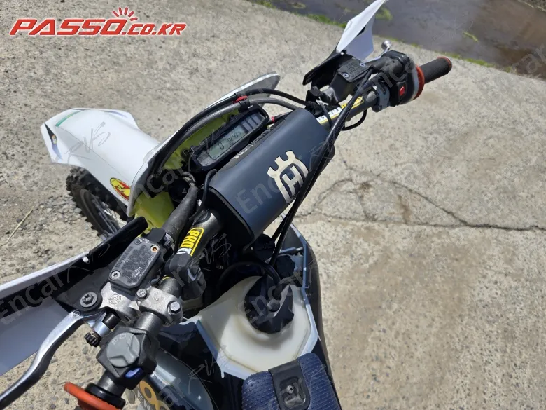 HUSQVARNA TE 300 - фото 3