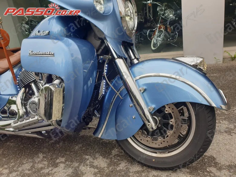 Indian Chief Roadmaster - фото 5