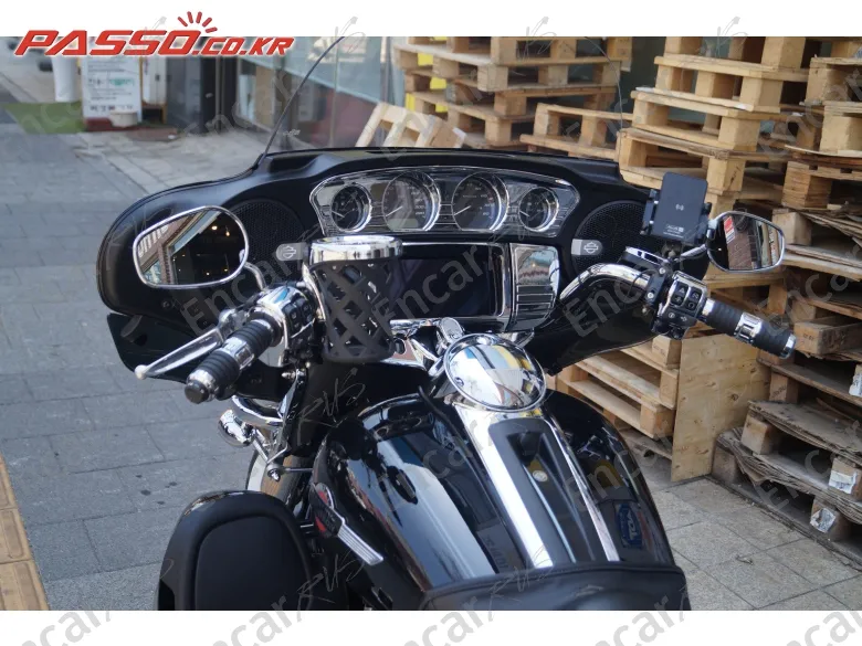 Harley-Davidson Flhtcutg Tri Glide Ultra Classic - фото 3