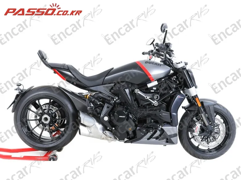 DUCATI X DIAVEL BLACK STAR - фото 0